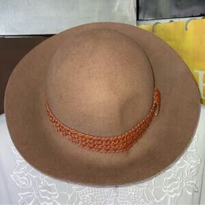 1393. Adora Wool Hat